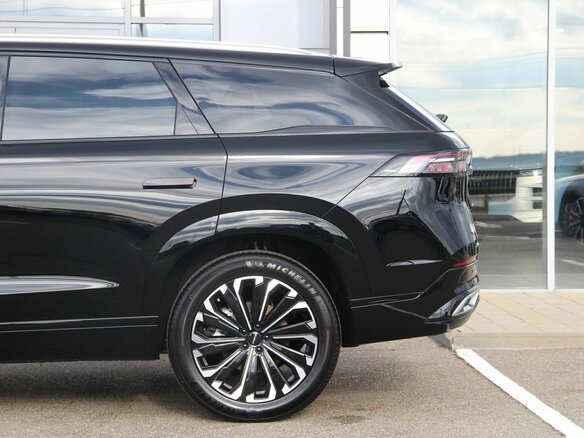 2025 Jaecoo J8, чёрный, 4979000 рублей - вид 4