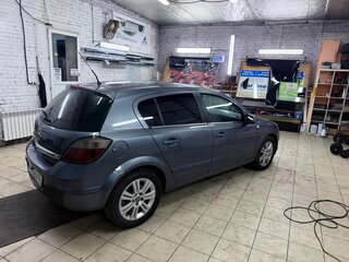 2007 Opel Astra H, серый, 499000 рублей, вид 4