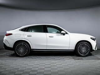2023 Mercedes-Benz GLC Coupe 300 II (C254), белый, 7690000 рублей, вид 4