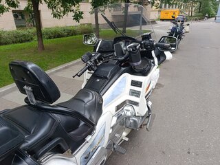 1998 Honda GL 1500 Gold Wing, белый, 500000 рублей, вид 3