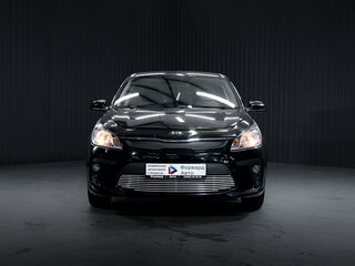 2020 Kia Rio IV, чёрный, 1299999 рублей, вид 2