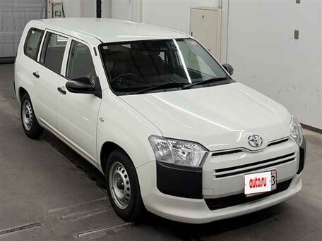 2022 Toyota Probox I Рестайлинг, белый, 930000 рублей, вид 2