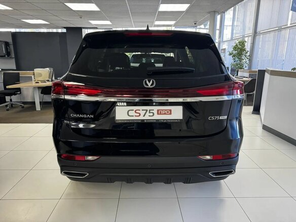 2026 Changan CS75 Pro, чёрный, 3155000 рублей - вид 4