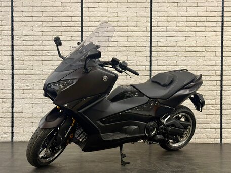 2026 Yamaha TMAX, серый, 1850000 рублей, вид 3