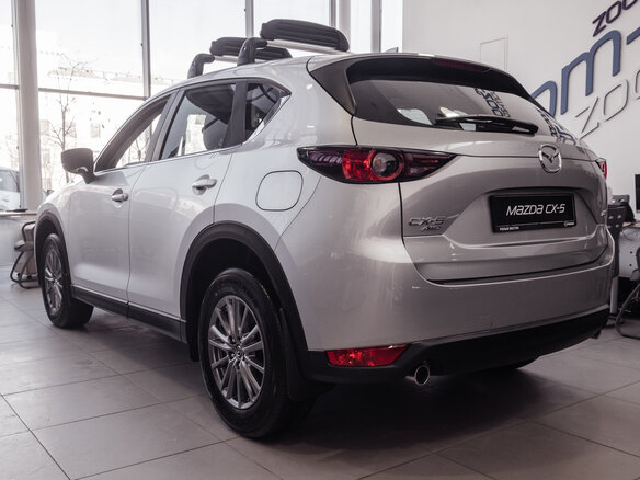 2018 Mazda CX-5 II, серый, 2400000 рублей - вид 3