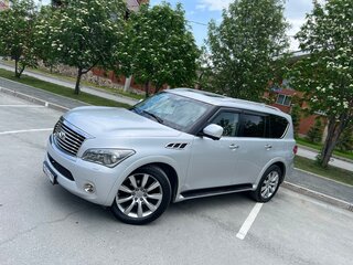 2012 Infiniti QX56 II, серебристый, 2550000 рублей, вид 1