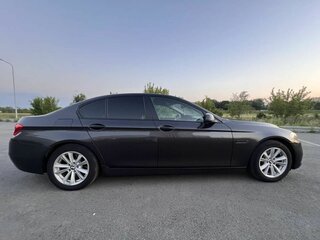 2014 BMW 5 серии 520i VI (F10/F11/F07) Рестайлинг, серый, 1700000 рублей, вид 3