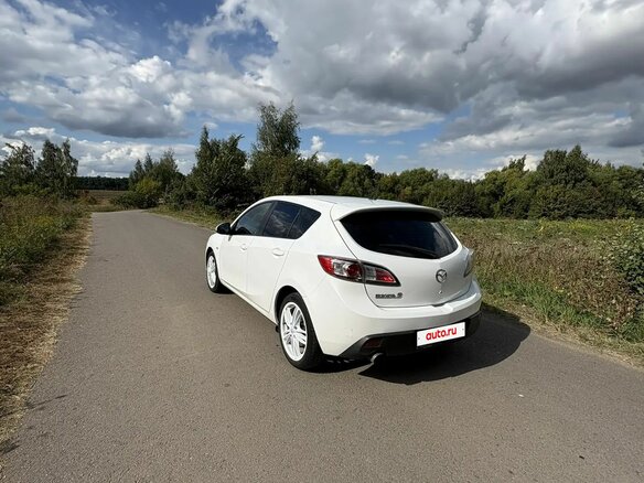 2011 Mazda 3 II (BL), белый, 950000 рублей - вид 9