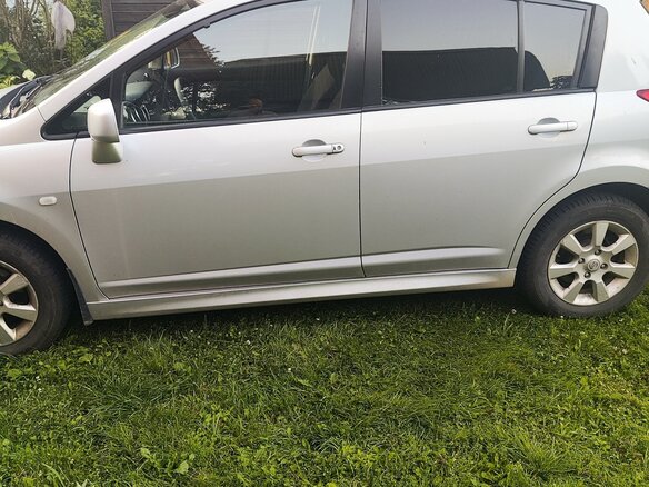 2011 Nissan Tiida I Рестайлинг, серебристый, 900000 рублей - вид 5