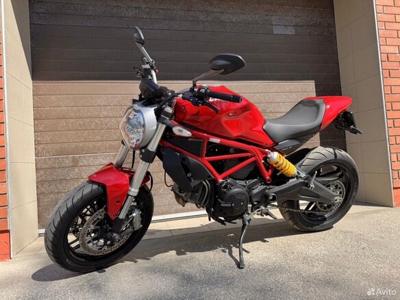 2018 Ducati Monster 797, красный, 700000 рублей - вид 3