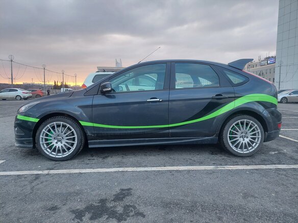 2010 Ford Focus II Рестайлинг, серый, 930000 рублей - вид 4