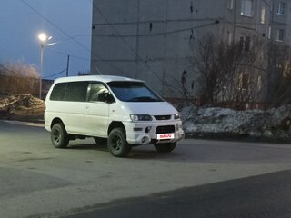 2003 Mitsubishi Delica IV, белый, 1300000 рублей, вид 5