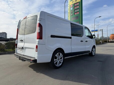 2018 Opel Vivaro, белый, 2300000 рублей, вид 5