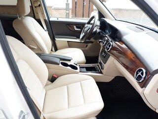 2013 Mercedes-Benz GLK-Класс 220 CDI I (X204) Рестайлинг, белый, 1550000 рублей, вид 4