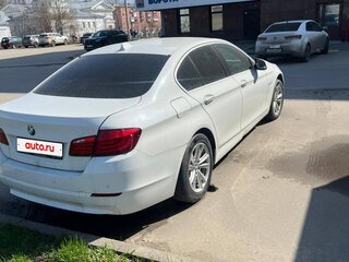 2013 BMW 5 серии 520i VI (F10/F11/F07), белый, 1390000 рублей, вид 5