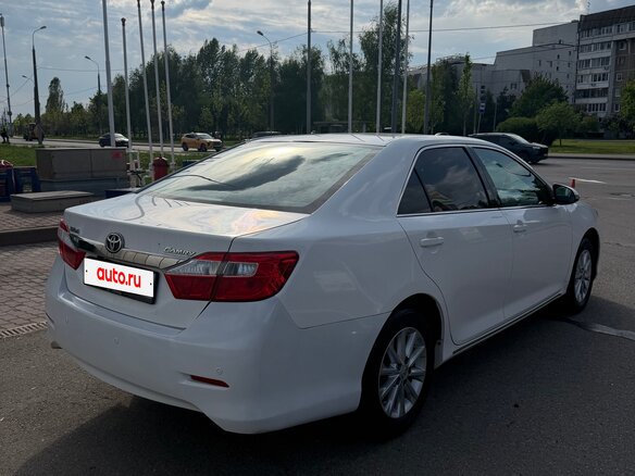 2014 Toyota Camry VII (XV50), белый, 1300000 рублей - вид 3