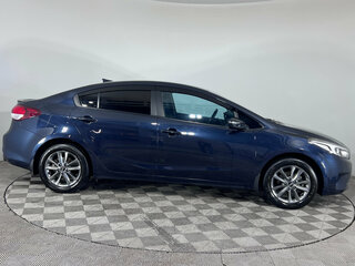 2018 Kia Cerato III Рестайлинг (Classic), синий, 1620000 рублей, вид 4