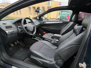 2010 Opel Astra GTC H Рестайлинг, синий, 530000 рублей, вид 5