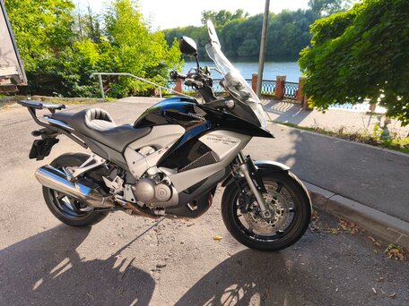 2011 Honda VFR 800X (Crossrunner), чёрный, 555000 рублей, вид 1