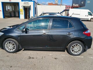 2010 Toyota Auris I Рестайлинг, чёрный, 950000 рублей, вид 4