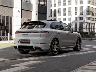 2024 Porsche Cayenne GTS III Рестайлинг, серый, 20990000 рублей, вид 4