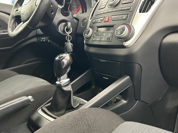 2010 Kia Ceed I, белый, 610000 рублей - вид 23