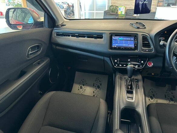 2018 Honda Vezel I Рестайлинг, красный, 1999900 рублей - вид 14