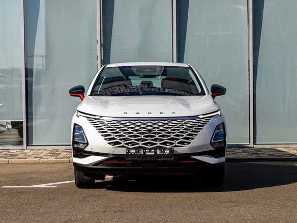 2023 Omoda C5 I, белый, 2150000 рублей - вид 2