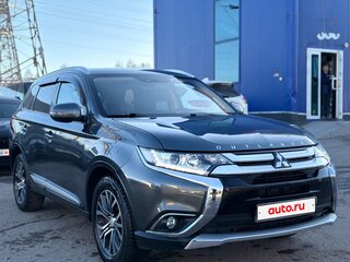 2015 Mitsubishi Outlander III Рестайлинг 2, серый, 1760000 рублей, вид 4