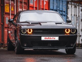 2017 Dodge Challenger III Рестайлинг 2, чёрный, 3690000 рублей, вид 2
