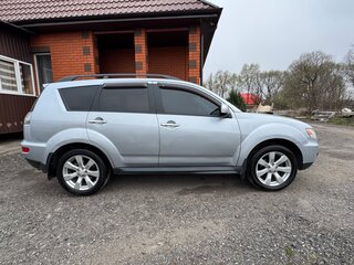 2011 Mitsubishi Outlander II Рестайлинг, чёрный, 960000 рублей, вид 2