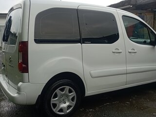 2012 Citroen Berlingo II Рестайлинг, белый, 670000 рублей, вид 4