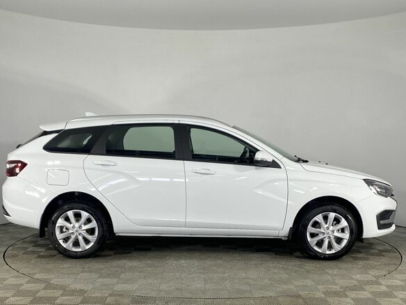 2026 Lada (ВАЗ) Vesta SW I Рестайлинг (NG), белый - вид 2