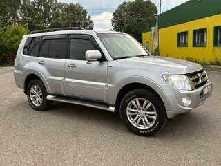2011 Mitsubishi Pajero IV Рестайлинг 1, серебристый, 2250000 рублей, вид 4