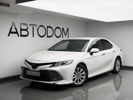 2020 Toyota Camry VIII (XV70), белый, 2472000 рублей, вид 1