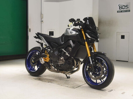 2019 Yamaha MT-09 (FZ-09), чёрный, 950000 рублей, вид 3