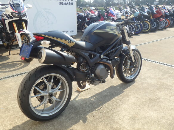 2010 Ducati Monster 1100, чёрный, 520000 рублей - вид 6