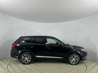 2015 Mitsubishi Outlander III Рестайлинг 2, чёрный, 1700000 рублей, вид 4