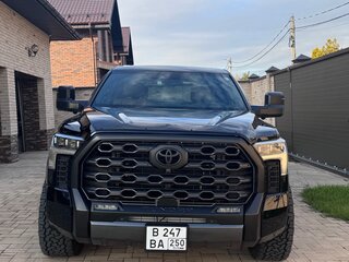 2023 Toyota Tundra CrewMax III, чёрный, 10000000 рублей, вид 1