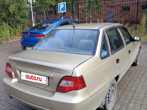 2010 Daewoo Nexia I Рестайлинг, золотистый, 290000 рублей