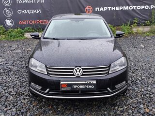 2013 Volkswagen Passat B7, чёрный, 1149000 рублей, вид 2