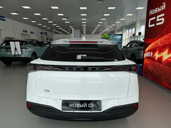 2026 Omoda C5 II, белый, 2779000 рублей - вид 3