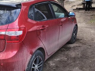 2012 Kia Rio 5-speed III, красный, 620000 рублей, вид 4