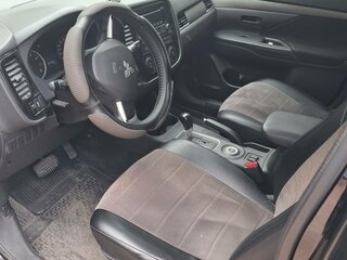 2014 Mitsubishi Outlander III, чёрный, 1053000 рублей, вид 3