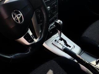 2012 Toyota Corolla X (E140, E150) Рестайлинг, серебристый, 950000 рублей, вид 4