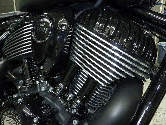 2023 Indian Chief Bobber, серый, 1699000 рублей - вид 6