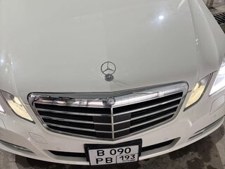2011 Mercedes-Benz E-Класс 250 7G-Tronic IV (W212, S212, C207), белый, 1600000 рублей, вид 1