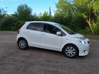 2007 Toyota Vitz II (XP90), белый, 570000 рублей, вид 3