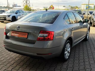 2018 Skoda Octavia III (A7) Рестайлинг, бежевый, 1640000 рублей, вид 4