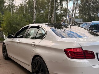 2011 BMW 5 серии 530d xDrive VI (F10/F11/F07), белый, 1700000 рублей, вид 3